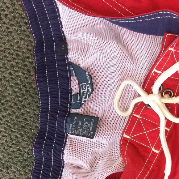 Clothes - Picture 3 of 4